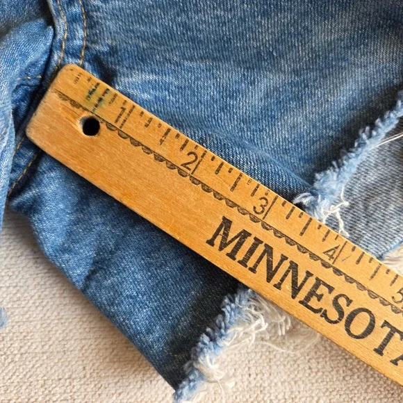 BDG Urban Outfitters Distressed Colorblock Denim Shorts Size 26  Organic Cotton - Picture 7 of 12